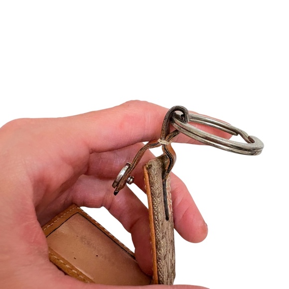 Coach vintage y2k rare signature brown key ring charm photo book keyring - Picture 6 of 6